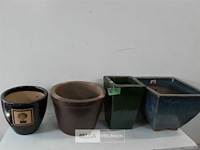 4 x stenen bloempot gelakt 4 assorti - afbeelding 1 van  3