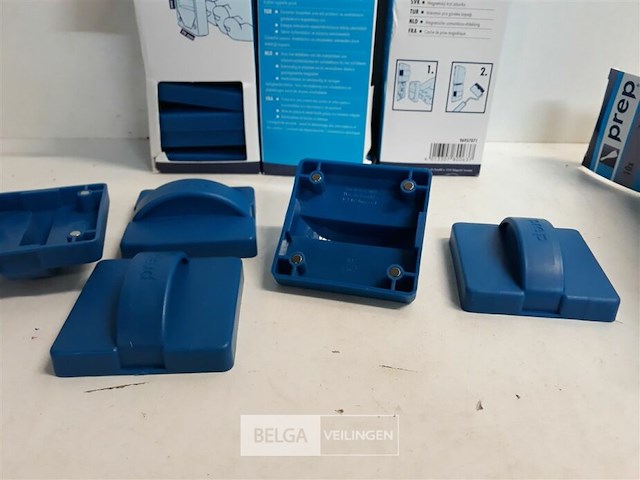 4 x stopcontact afdichting magnetisch 10 stuks - afbeelding 3 van  3