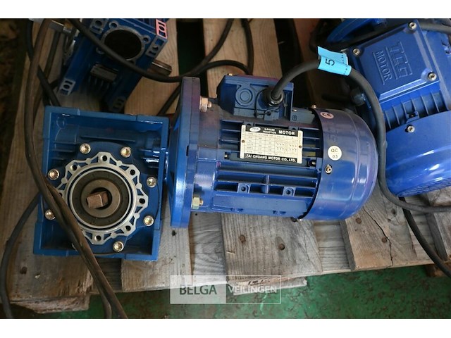 4 x tcg driefasige inductiemotoren - afbeelding 4 van  7