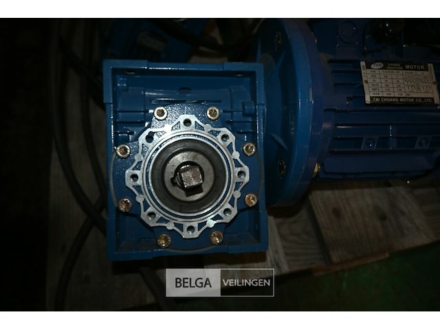 4 x tcg driefasige inductiemotoren - afbeelding 6 van  7