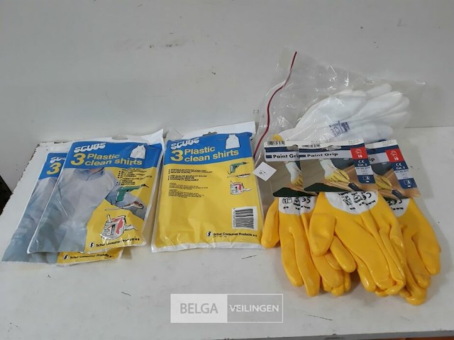 4 x verfhandschoenen + 3 x pvc schort 3 stuks - afbeelding 2 van  3