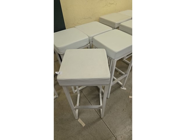 4 x witte kruk - afbeelding 1 van  1