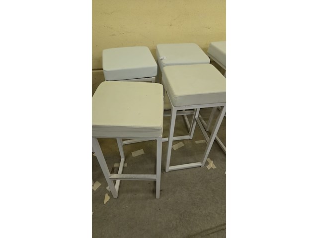 4 x witte kruk - afbeelding 1 van  1