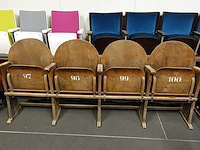 4-zit houten antieke theaterstoel - afbeelding 1 van  6