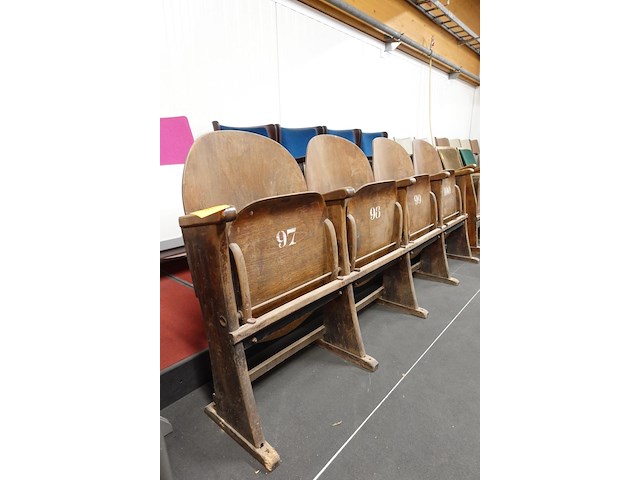 4-zit houten antieke theaterstoel - afbeelding 3 van  6
