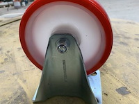 4 zware kunststofwielen