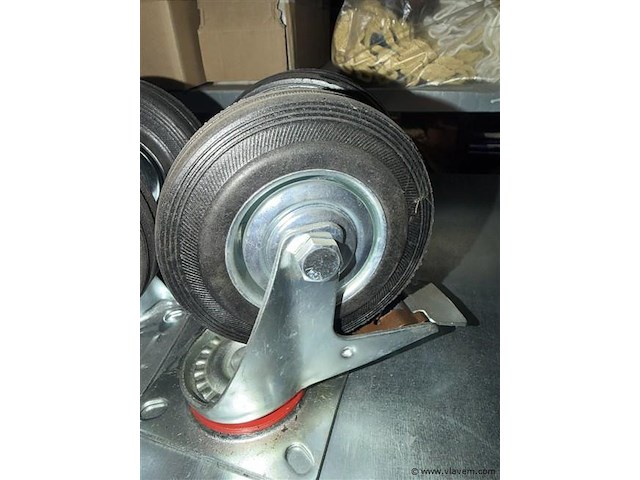 4 zwenkwielen 125mm waarvan 2 met rem - afbeelding 3 van  3