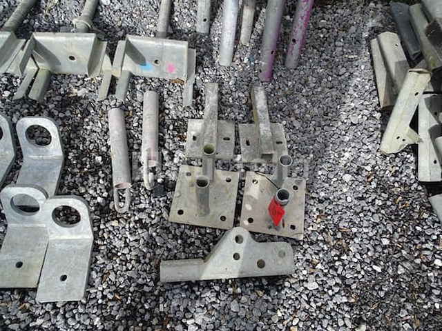 40 (+/-) steigeraccessoires - afbeelding 3 van  7