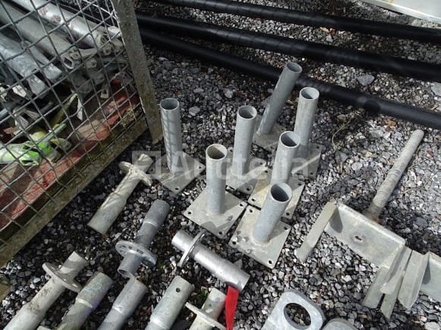 40 (+/-) steigeraccessoires - afbeelding 5 van  7