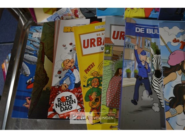 ±40 div stripverhalen - afbeelding 4 van  5