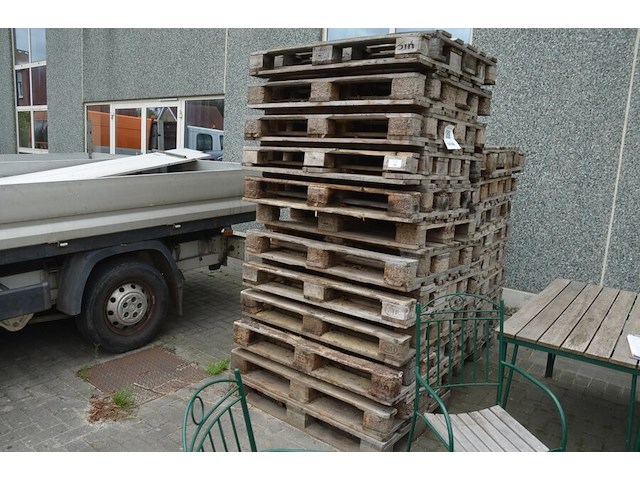 40 diverse paletten w.o. europaletten e.a. - afbeelding 2 van  6