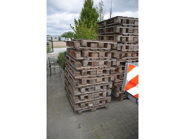 40 diverse paletten w.o. europaletten e.a. - afbeelding 4 van  6