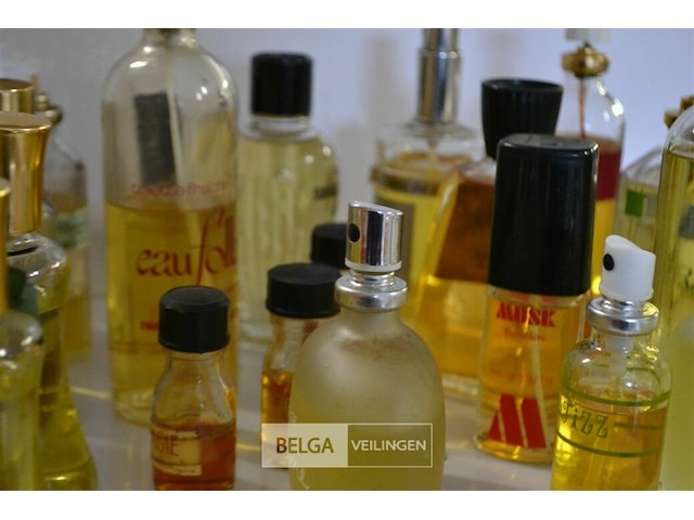 ±40 diverse vintage parfum - afbeelding 4 van  6