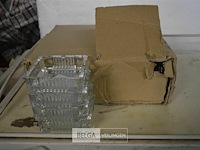 ±40 glazen asbakken - afbeelding 2 van  2