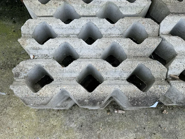 40 grasbetontegels - afbeelding 2 van  2