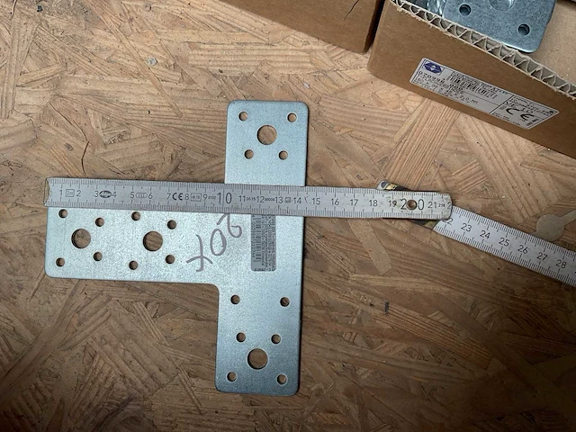 40 hout verbindingen en sloten - afbeelding 4 van  4