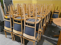 40 houten stoelen - afbeelding 2 van  4