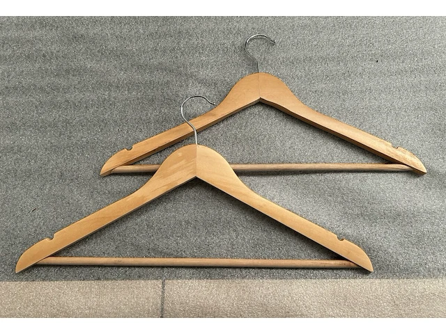 40 kleerhangers - afbeelding 1 van  2