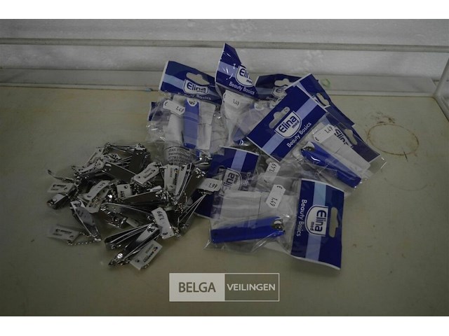 ±40 kleine nagelknippers - afbeelding 1 van  3