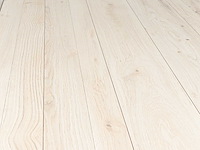 40 m2 laminaat watervast plank - 1383 x 193 x 7 mm - afbeelding 1 van  4