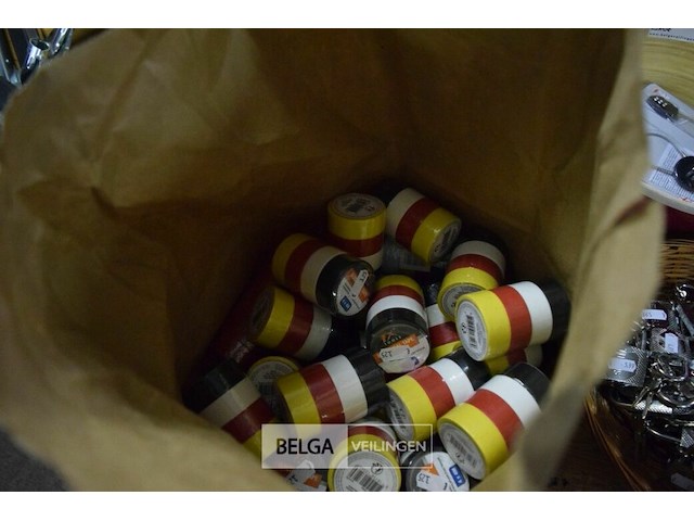±40 pakjes iso tape - afbeelding 2 van  2