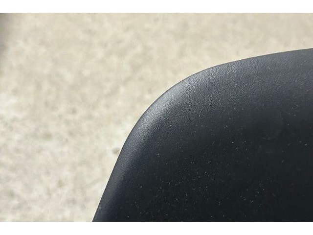 40 stoelen + 5 karren - afbeelding 3 van  9