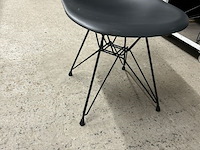 40 stoelen + 5 karren - afbeelding 4 van  9