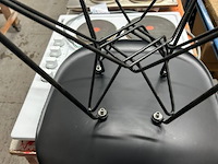 40 stoelen + 5 karren - afbeelding 5 van  9