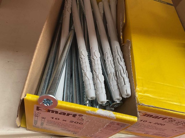 40 verbindingen en dozen nagel pluggen - afbeelding 5 van  6