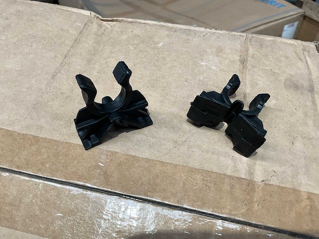 400 mm/12-18 grote partij buisbescherming + clips - afbeelding 3 van  3