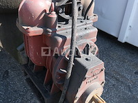 4000 liter tanktrailer merken en model onleesbaar - afbeelding 9 van  17