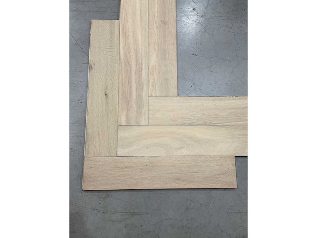 40,8 m2 meerlagen visgraat parket pyramid - afbeelding 2 van  3