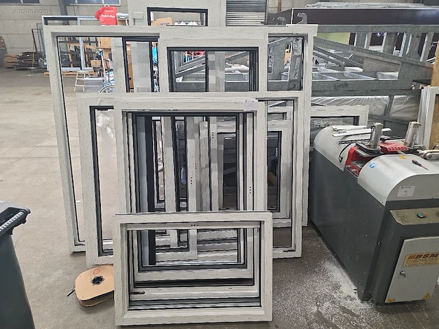 (40x) diverse pvc raamkaders en schuifraam... - afbeelding 10 van  16