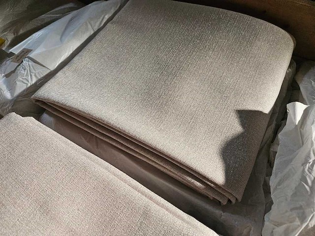 40x tafellaken 300x230cm zandkleur (100% polyester) - afbeelding 1 van  2