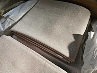 40x tafellaken 300x230cm zandkleur (100% polyester) - afbeelding 1 van  2