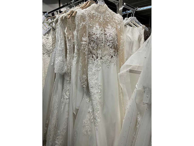 41 bruidsjurken morilee (totaalprijs) - afbeelding 70 van  89