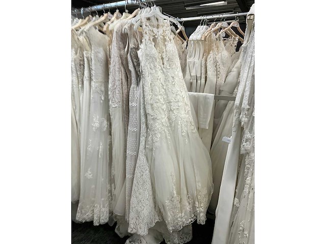 41 bruidsjurken morilee (totaalprijs) - afbeelding 89 van  89