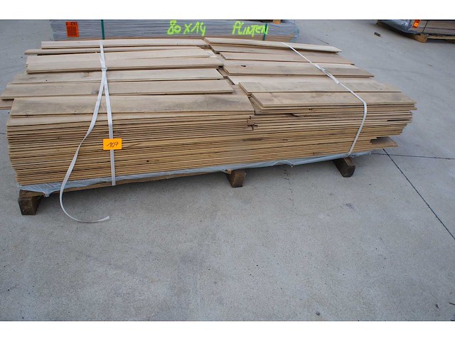 41,50 m² eiken planchetten 14mm - afbeelding 1 van  4