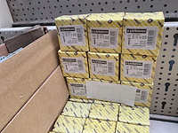 42 dozen met slagpluggen en schroeven - afbeelding 5 van  5