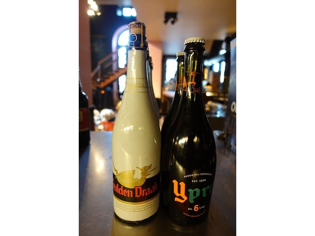4+2 fles oude gulden draak/ypres - afbeelding 1 van  4