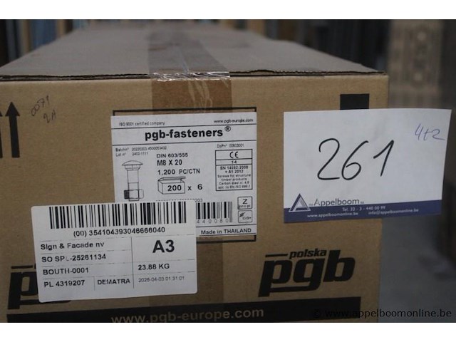 4+2 kartons inhoudend bouten en moeren pgb fasteners - afbeelding 1 van  2