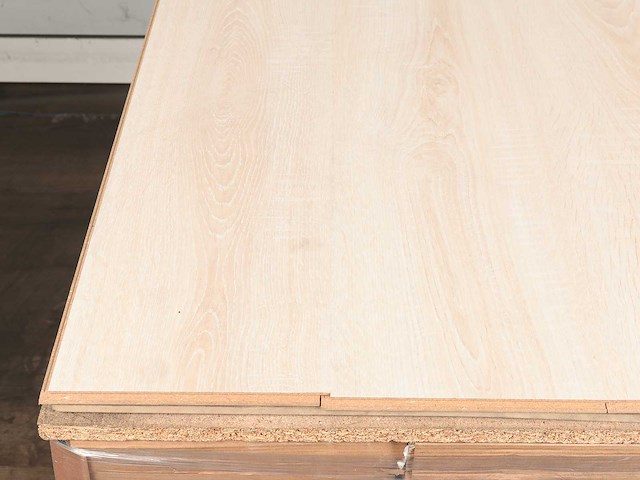 42 m2 laminaat plank - 1383 x 193 x 7 mm - afbeelding 3 van  4