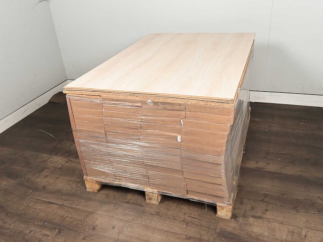 42 m2 laminaat plank - 1383 x 193 x 7 mm - afbeelding 4 van  4