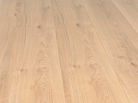 42 m2 laminaat plank watervast - 1380 x 193 x 8 mm - afbeelding 1 van  4