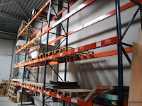 42 meter diverse palletstelling bestaande uit 13 staanders en 104 leggers (koper dient zelf de stelling leeg te maken) - afbeelding 2 van  4