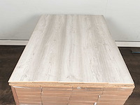 43 m2 laminaat plank - 1383 x 193 x 8 mm - afbeelding 1 van  1
