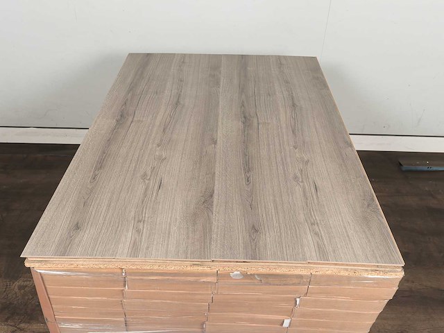 43 m2 laminaat plank - 1383 x 244 x 8 mm - afbeelding 3 van  4
