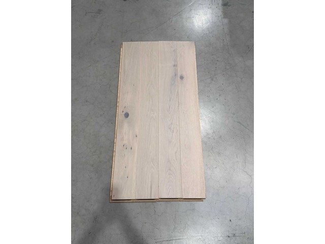 43,56 m2 eiken meerlagen parketvloer 072 - afbeelding 1 van  3