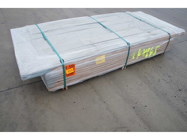 43,72 m² eiken planchetten 14mm - afbeelding 1 van  3