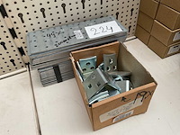44 bevestiging platen 19 hoek verbinders - afbeelding 1 van  1